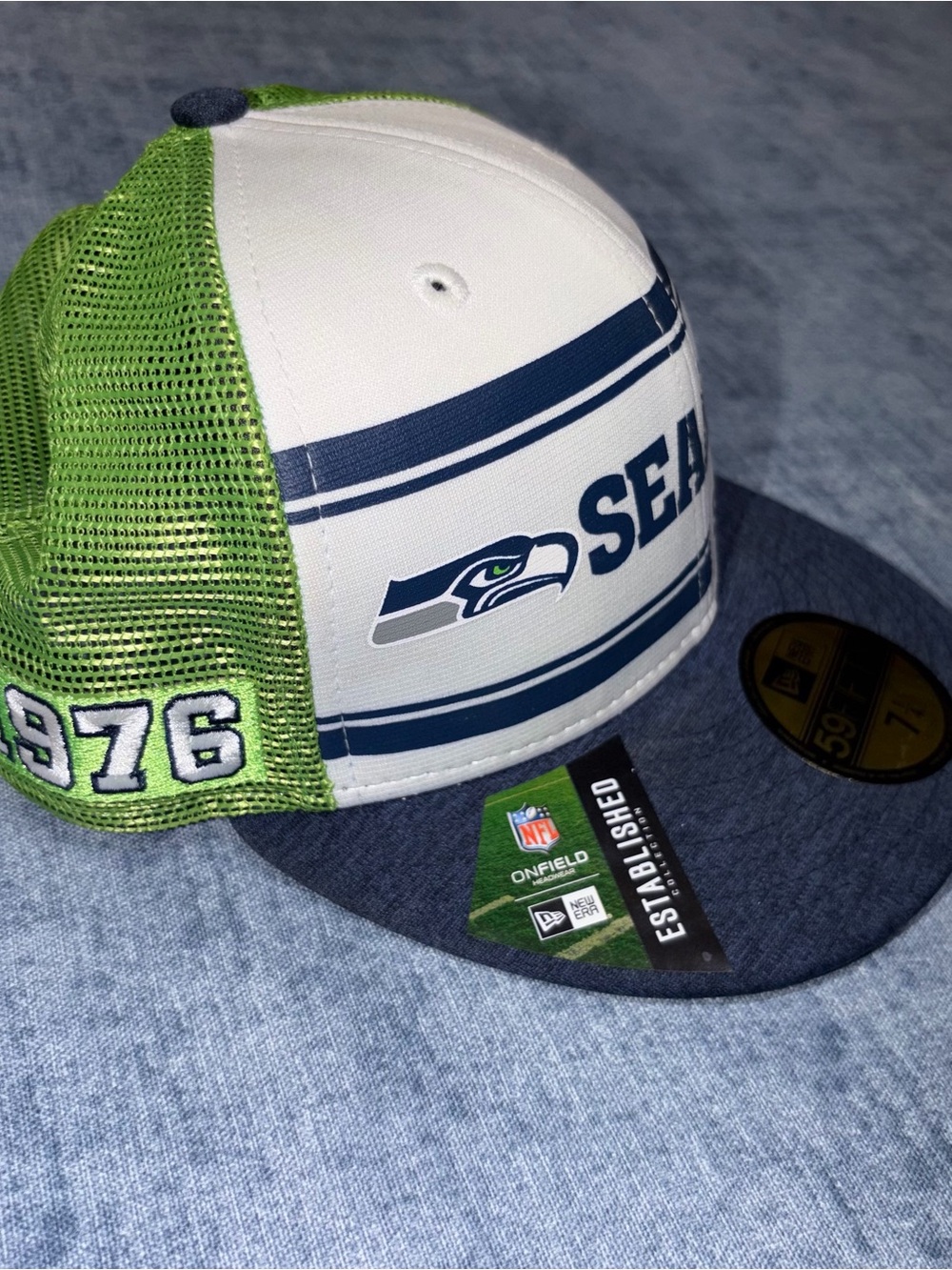 New Era Seattle Seahawks Green White Navy Mesh Trucker Hat